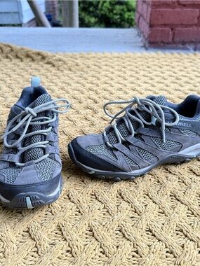 Merrell Womens Size 7.5 Grey Alverstone 3 Low Hiking Trail Shoes Suede & Mesh